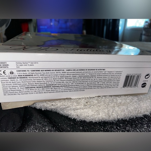 2015 Holiday Collector Barbie ❤️ in box !! ✨ - Picture 3 of 11